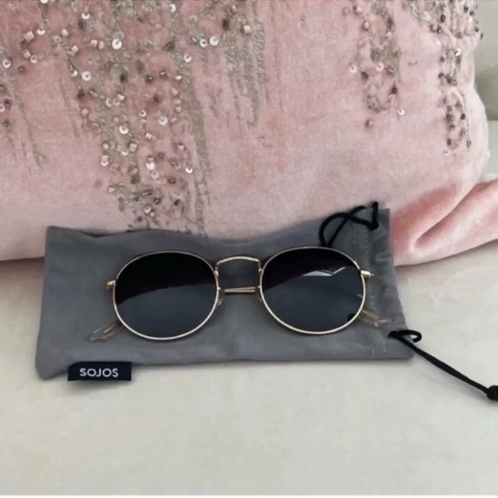 Small Round Polarized Sunglasses for Women Classic Vintage Retro Shades UV400